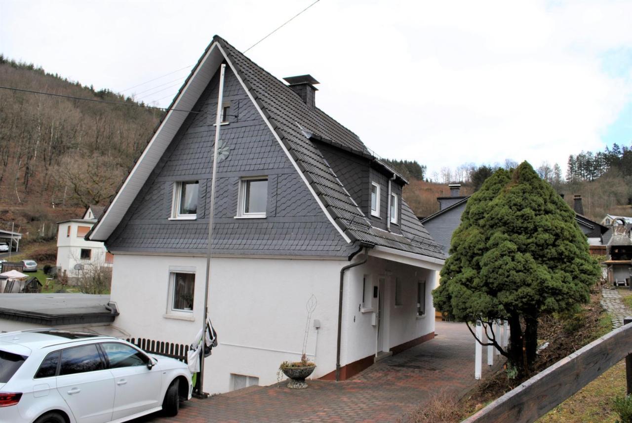 Haus Waldesruh Villa Ленещат Екстериор снимка